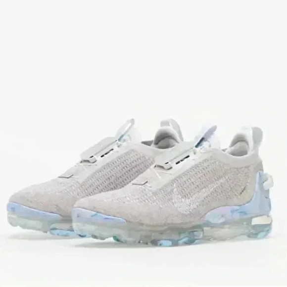 Nike Air Vapormax Sneakers Shoes Sz 8.5 - Picture 2 of 16